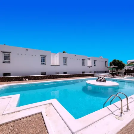 Eva Vacation Pool & Relax